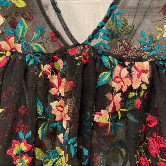 Urban Outfitters Ecote Sheer embroidered tank - Picture 7 of 15